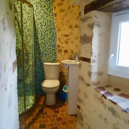 Manoir De La Grand'cour Bed & Breakfast Soulgé-sur-ouette