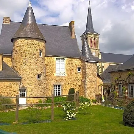 B&B Manoir De La Grand'cour Soulgé-sur-ouette